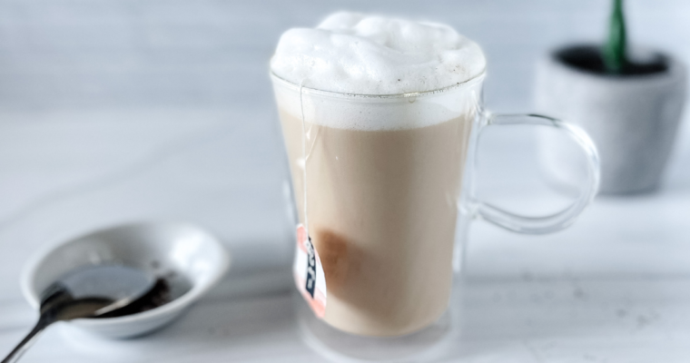 Clove Rooibos Latte: A Low-Histamine Coffee Alternative